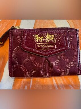 Coach Madison Wristlet (Mini Skinny)